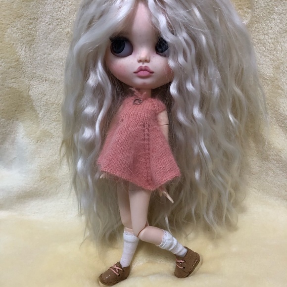 Blythe - Picture 10 of 11